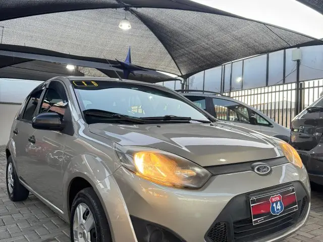 Carro Ford Fiesta Hatch 2011 1.0 (Flex)