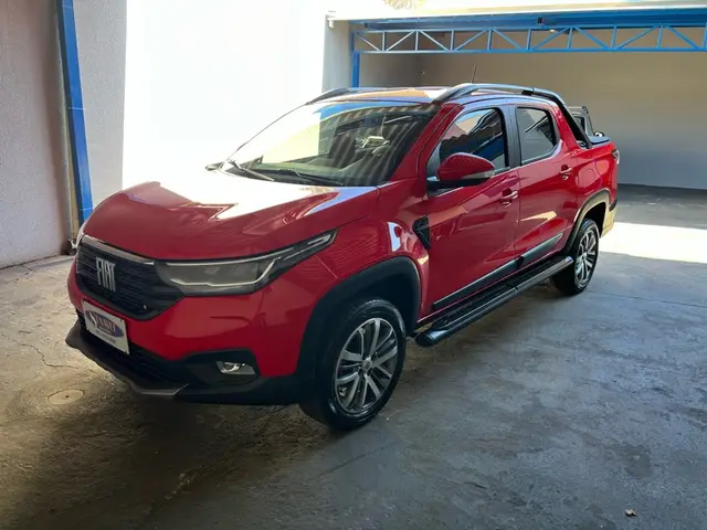 Carro Fiat Strada 2023 Volcano 1.3 8V CD AT