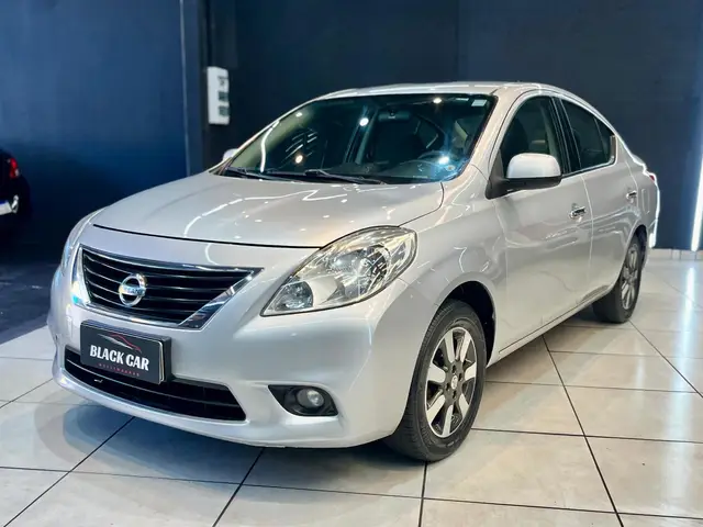 Carro Nissan Versa 2013 1.6 16V SL (Flex)