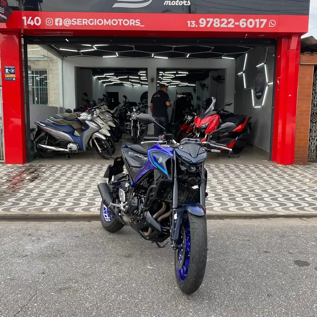 Moto Yamaha MT-03 2023 ABS