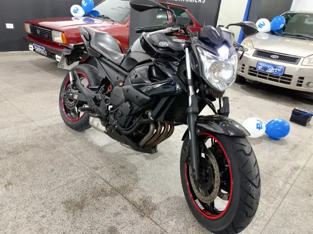 Carro Yamaha XJ6 N 2012 XJ6 N/ABS