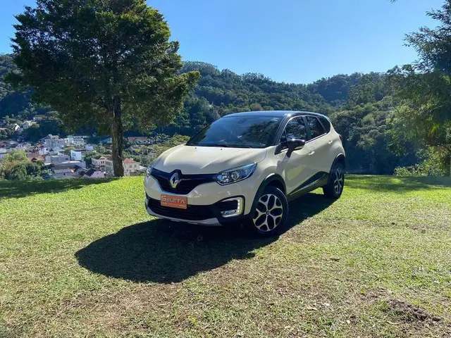 Carro Renault Captur 2018 Intense 1.6 16v SCe CVT (Flex)