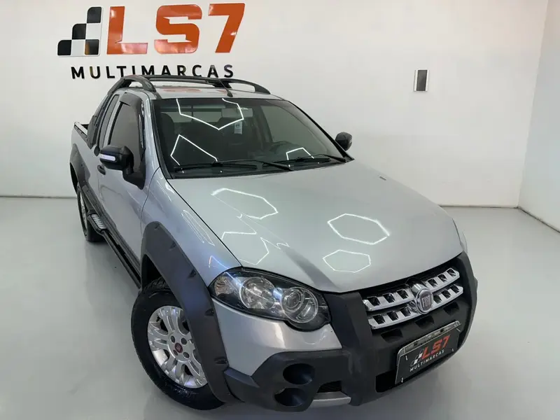 Fiat Strada Adventure Locker 1.8 16V (Cabine Estendida)
