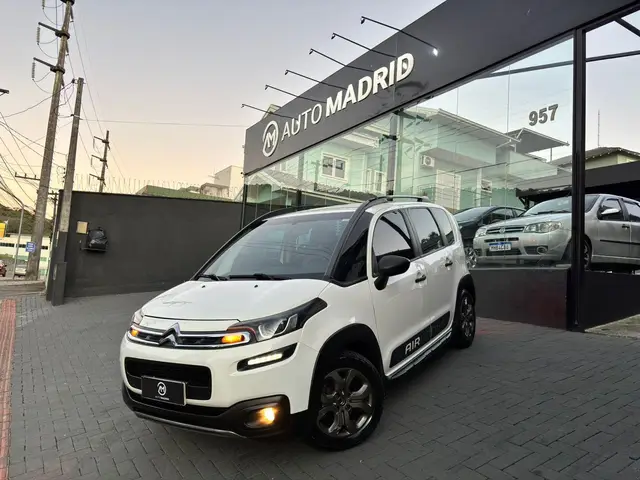 Carro Citroën Aircross 2016 Feel 1.6 16V (Flex)