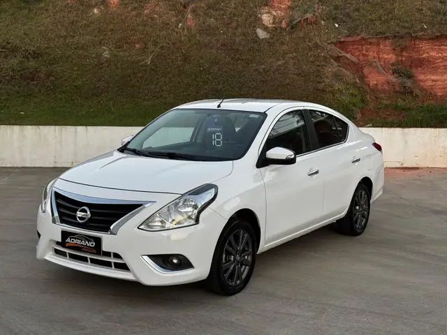 Carro Nissan Versa 2018 1.6 16V SL FlexStart CVT (Flex)