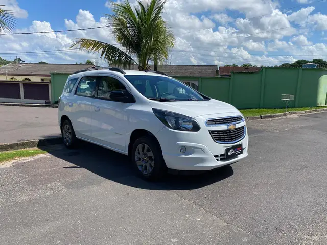 Carro Chevrolet Spin 2018 Advantage 5S 1.8 (Flex) (Aut)