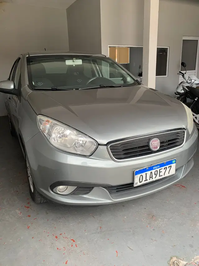 Carro Fiat Grand Siena 2013 Evo Attractive 1.4 8V (Flex)