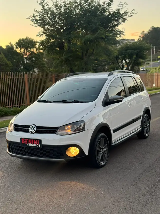 Carro Volkswagen SpaceCross 2012 1.6 8V (Flex)