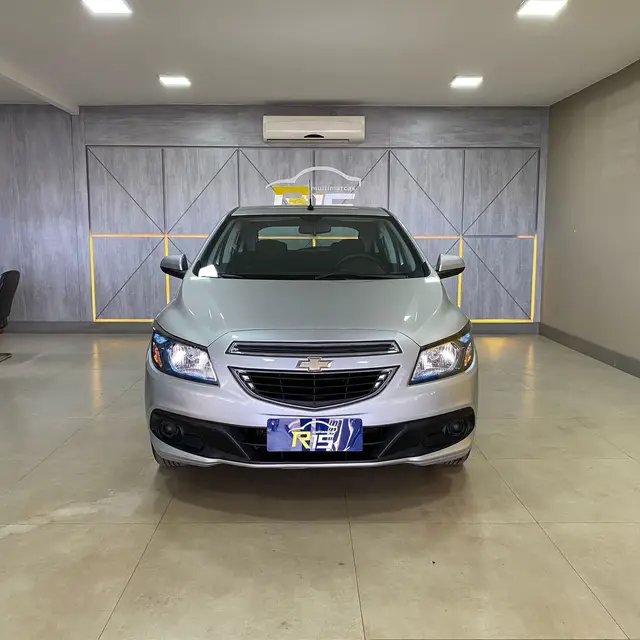 Carro Chevrolet Onix 2016 1.4 LT SPE/4