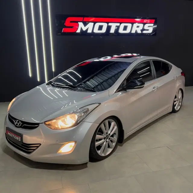 Carro Hyundai Elantra 2013 Sedan 1.8 GLS (aut)
