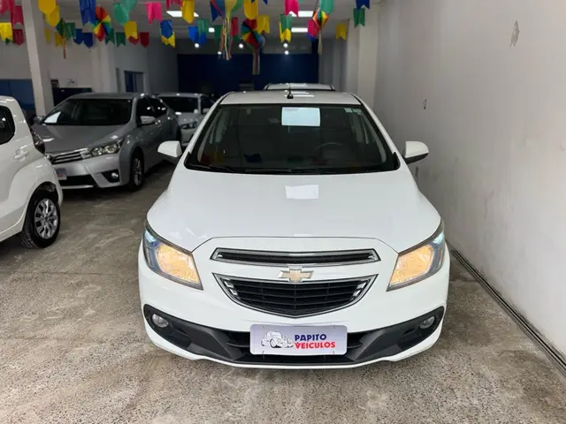 Carro Chevrolet Onix 2016 1.4 LT SPE/4