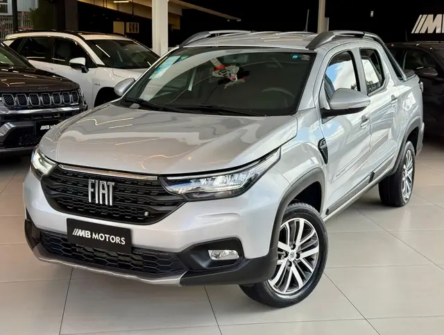 Carro Fiat Strada 2023 Volcano 1.3 8V CD AT