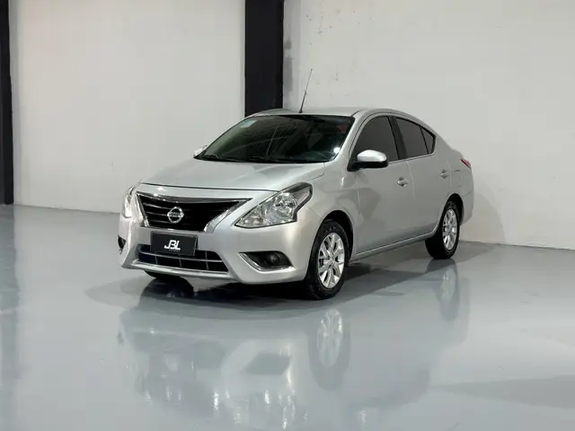 Carro Nissan Versa 2018 1.6 16V SV FlexStart CVT (Flex)