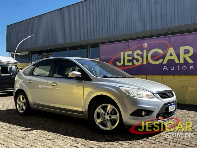 Carro Ford Focus Hatch 2011 GL 1.6 16V (Flex)