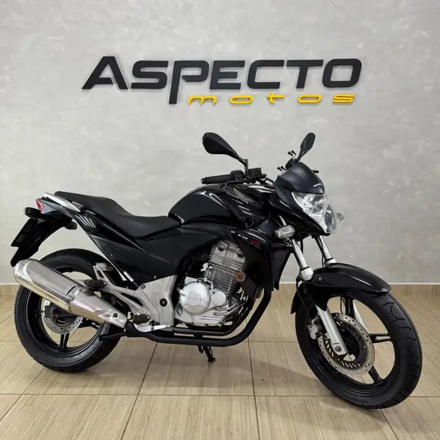 Carro Honda CB 300R 2013 (ABS)