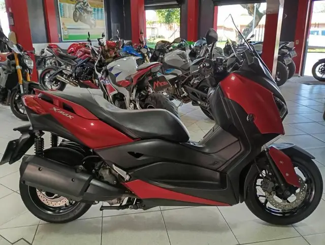 Moto Yamaha XMax 2021 250 (ABS)
