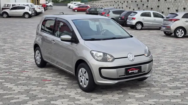 Carro Volkswagen Up! 2015 1.0 12v E-Flex move up! 4p