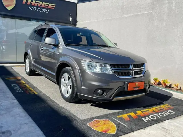 Carro Dodge Journey 2013 SXT 3.6 (aut)