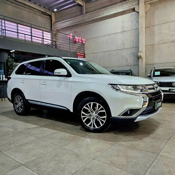 Carro Mitsubishi Outlander 2016 2.0 16V CVT