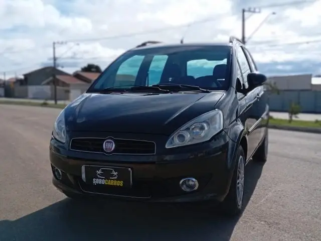 Carro Fiat Idea 2013 Attractive 1.4 8V (Flex)