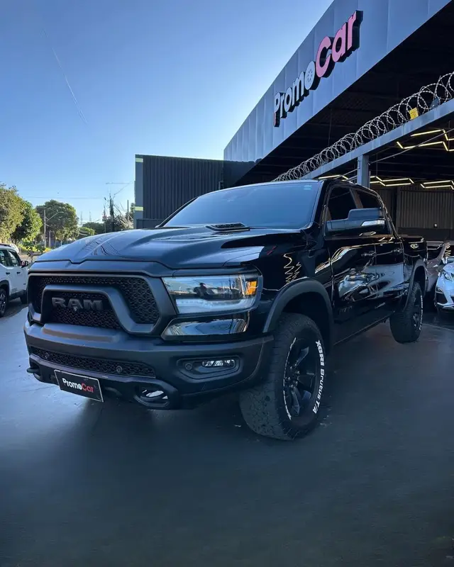 Carro RAM 1500 2021 Rebel V8 5.7 gasolina (Aut) Level I