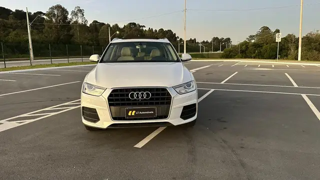 Carro Audi Q3 2016 1.4 TFSI Ambiente S Tronic