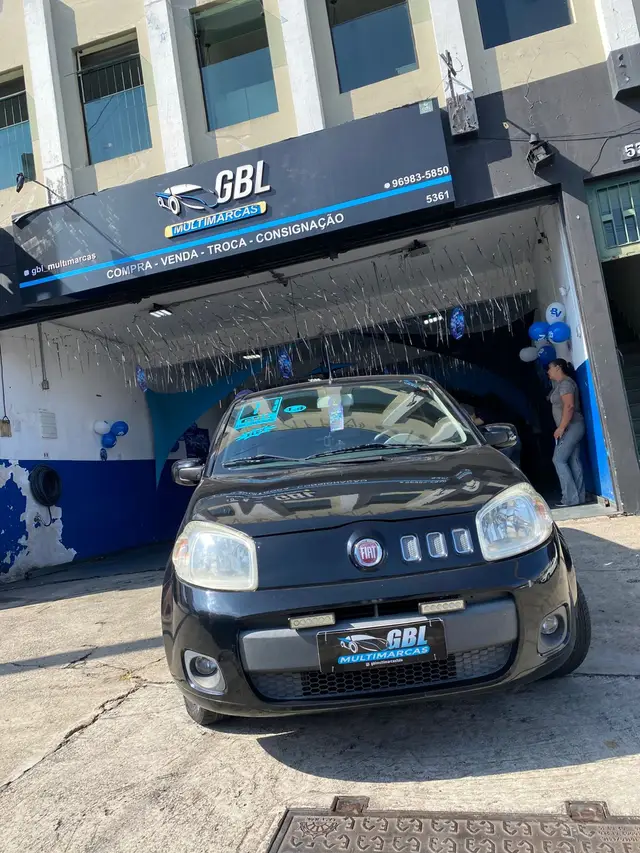 Carro Fiat Uno 2011 Attractive 1.4 8V (Flex) 4p