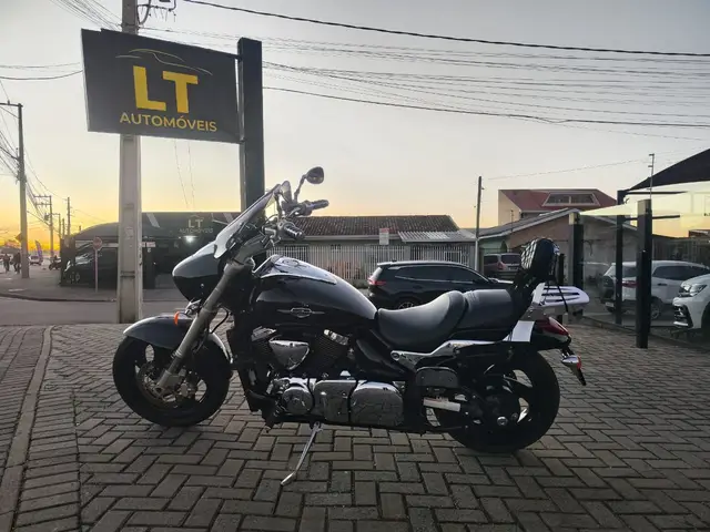 Moto Suzuki Boulevard 2011 M1500