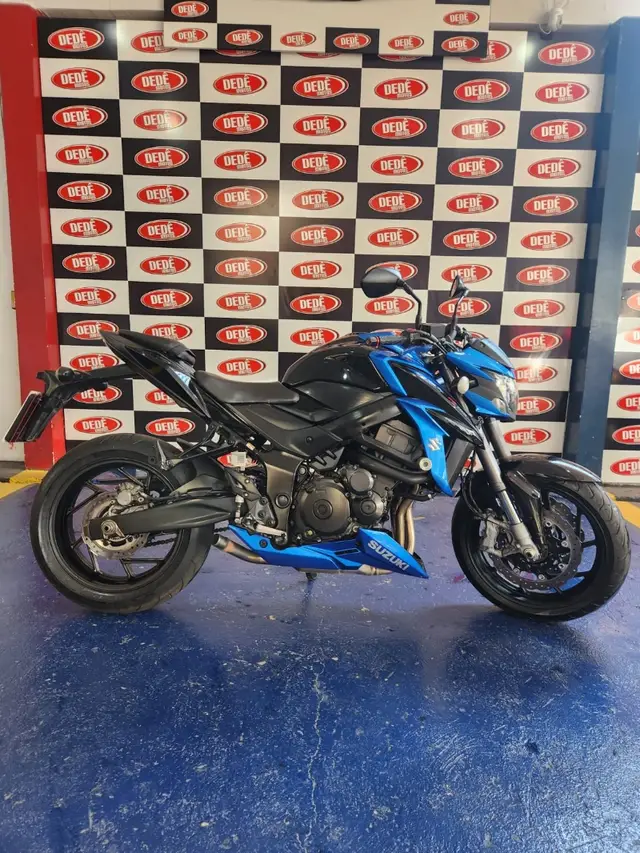 Moto Suzuki GSX-S 750 2019 750