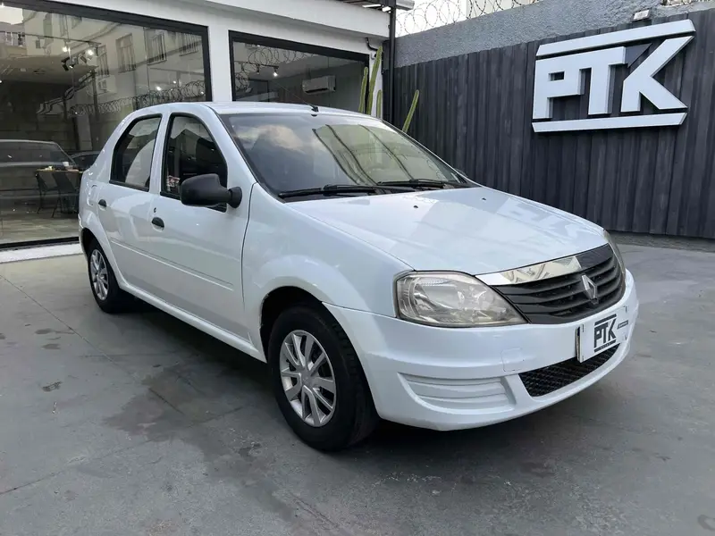 Renault Logan Authentique 1.0 16V (flex)