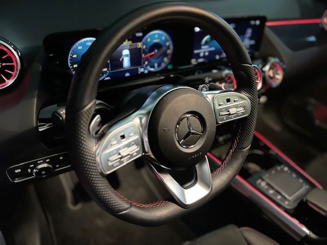 GLA 200 AMG Line 1.3 Turbo (Aut)