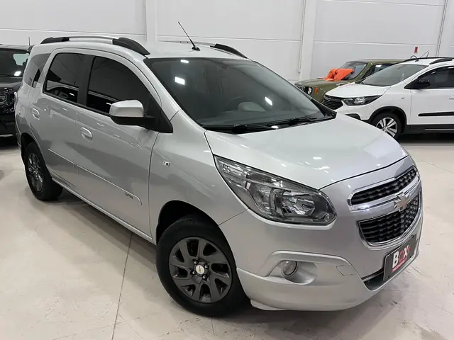Carro Chevrolet Spin 2014 LTZ 7S 1.8 (Flex)
