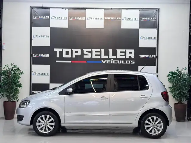 Carro Volkswagen Fox 2010 Prime 1.6 8V (Flex)