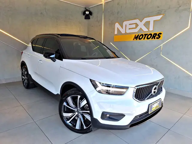 Carro Volvo XC40 2022 Recharge Plus (Elétrico)