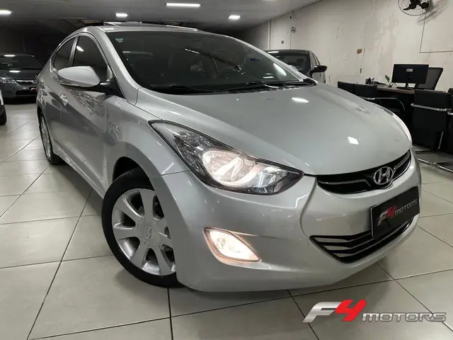 Carro Hyundai Elantra 2013 Sedan 1.8 GLS (aut)