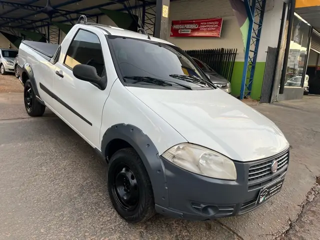 Carro Fiat Strada 2013 Working 1.4 (Flex)