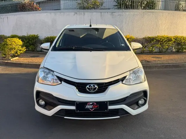 Carro Toyota Etios 2018 XLS 1.5 (Aut) (Flex)