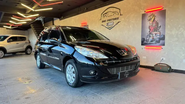 Carro Peugeot 207 SW 2012 XR S 1.4 8V (flex)