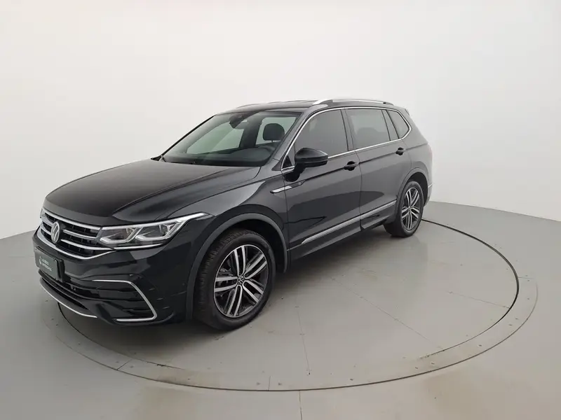 Volkswagen Tiguan Allspace R-Line 2.0 TSi