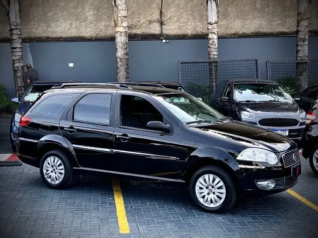 Carro Fiat Palio Weekend 2011 Attractive 1.4 8V (Flex)