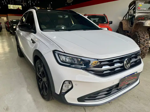 Carro Volkswagen Nivus 2023 Highline 200 TSI