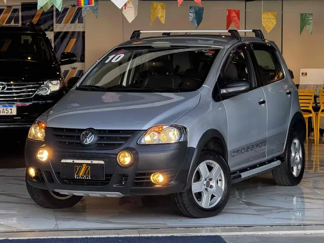 Carro Volkswagen CrossFox 2010 1.6 (Flex)