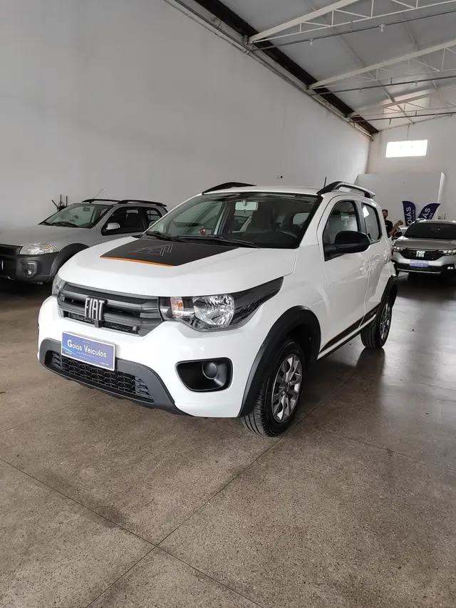 Carro Fiat Mobi 2024 Trekking 1.0