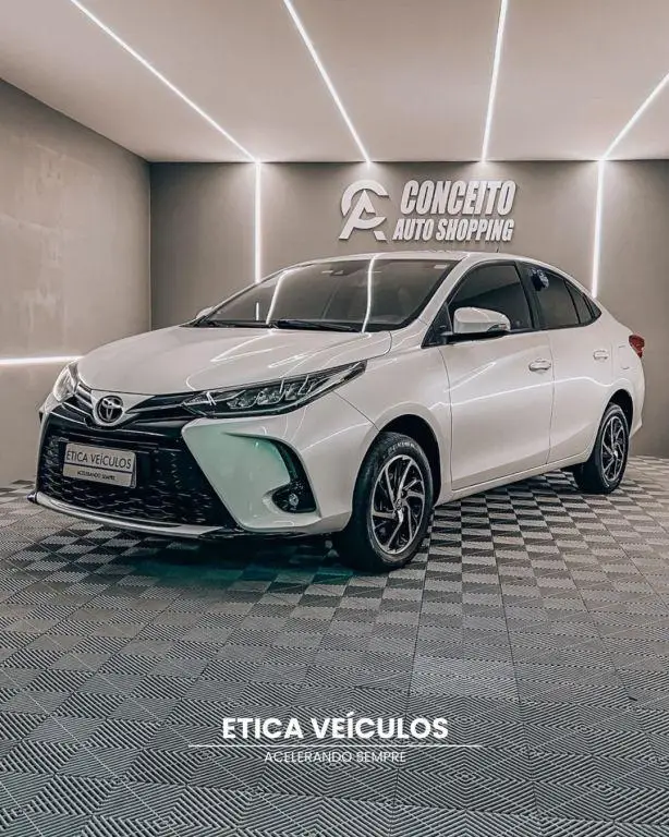 Carro Toyota Yaris Sedan 2023 XLS 1.5 Flex 16V 4p Aut.
