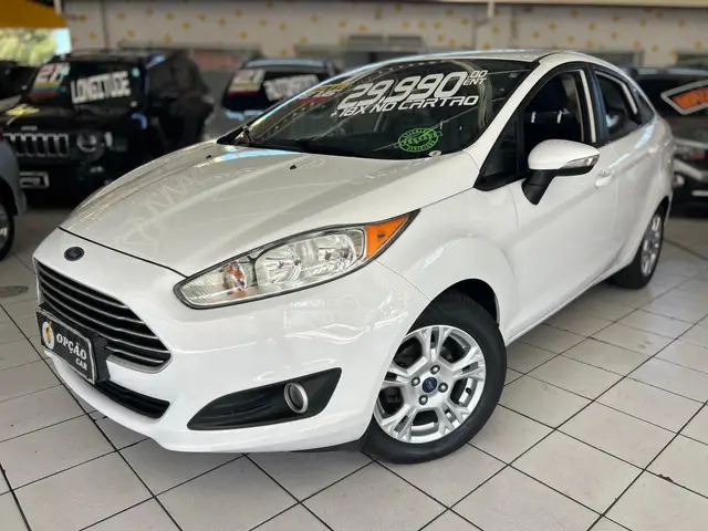 Carro Ford New Fiesta Sedan 2014 1.6 SE PowerShift (Flex)