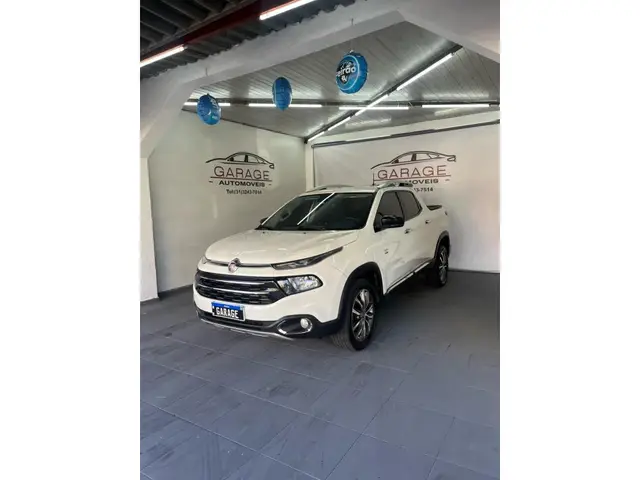 Carro Fiat Toro 2017 Volcano 2.0 diesel AT9 4x4