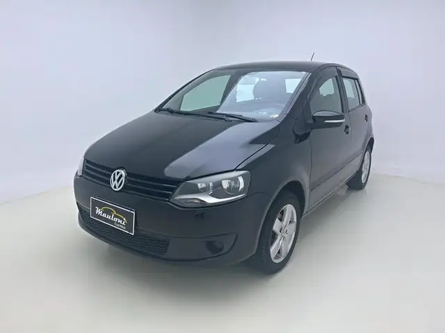 Carro Volkswagen Fox 2014 1.0 TEC (Flex) 4p