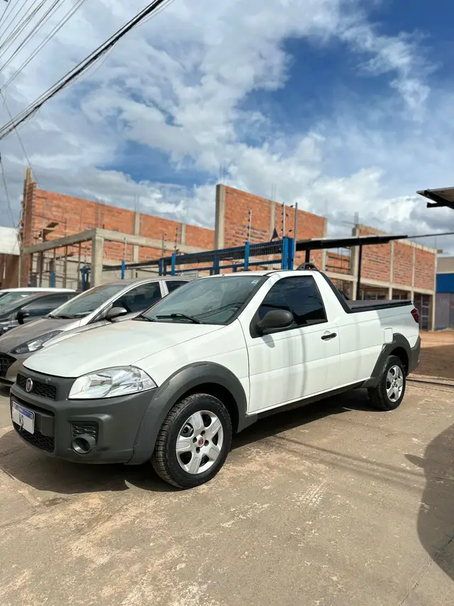 Carro Fiat Strada 2018 Hard Working 1.4 (Flex) (Cabine Simples)