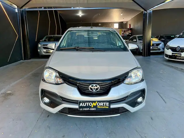 Carro Toyota Etios Sedan 2020 X Plus 1.5 (Aut) (Flex)