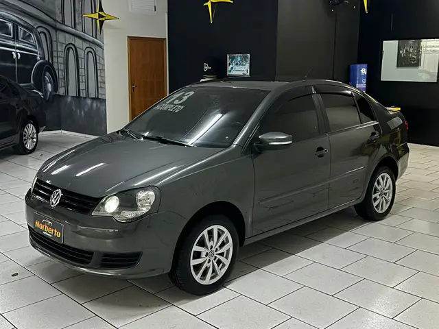 Carro Volkswagen Polo Sedan 2013 1.6 8V (Flex)